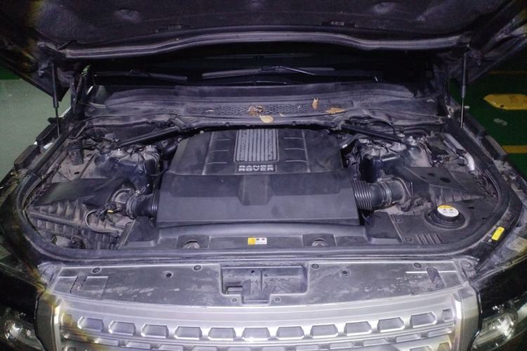 Used Land Rover Range 2014 3.0 SC V6 Vogue SE Long-Wheelbase Edition Engine Bay