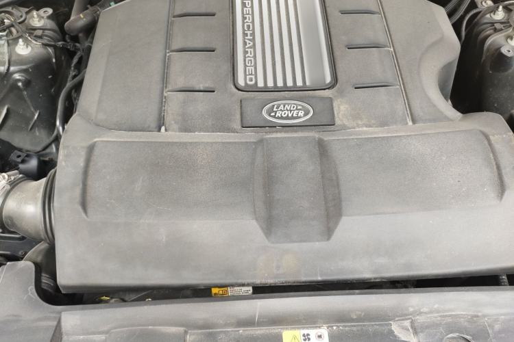Used Land Rover Range 2014 3.0 SC V6 Vogue Engine Bay