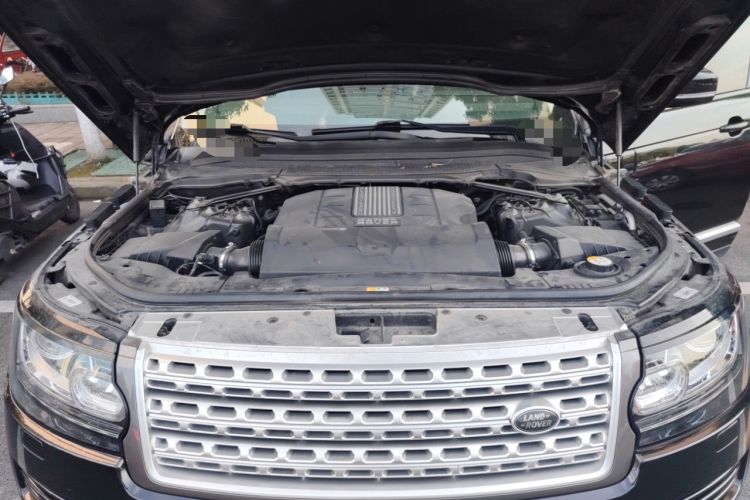 Used Land Rover Range 2014 Revised 3.0 SC V6 Vogue Engine Bay