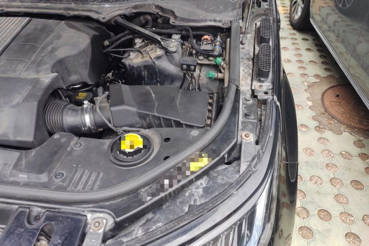 Used Land Rover Range  Engine Bay Left