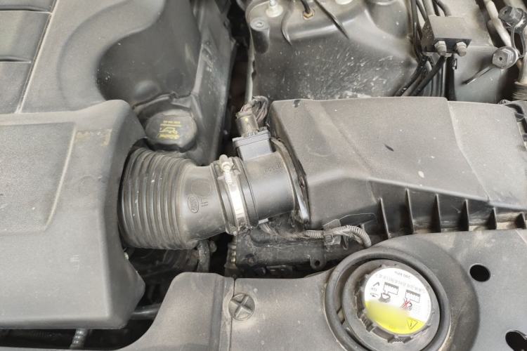 Used Land Rover Range 2014 3.0 SC V6 Vogue Engine Bay Left