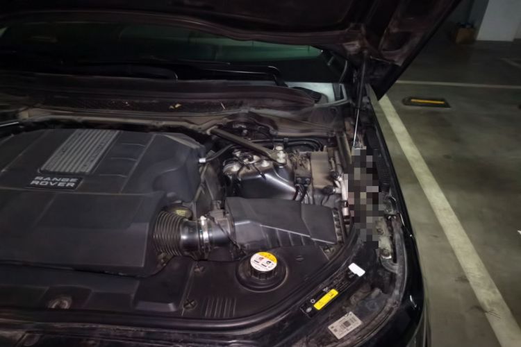 Used Land Rover Range 2014 3.0 SC V6 Vogue Engine Bay Left