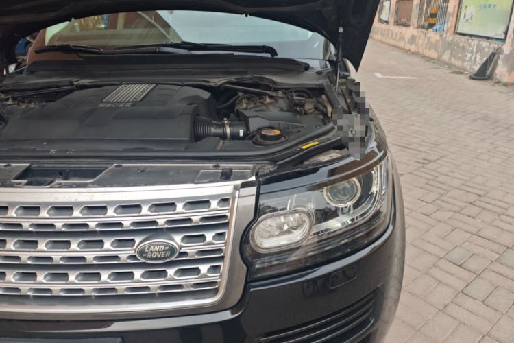 Used Land Rover Range 2014 Revised 3.0 SC V6 Vogue Engine Bay Left