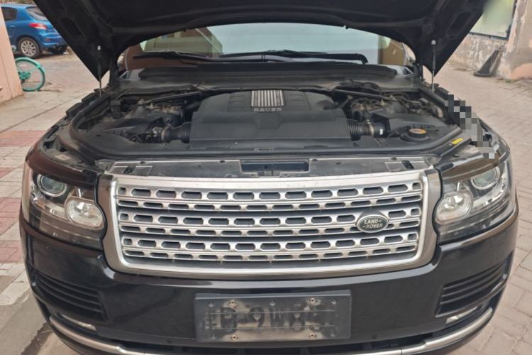 Used Land Rover Range 2014 Revised 3.0 SC V6 Vogue Engine Bay