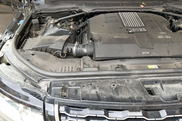 Used Land Rover Range 2014 3.0 SC V6 Vogue SE Long-Wheelbase Edition Engine Bay Right