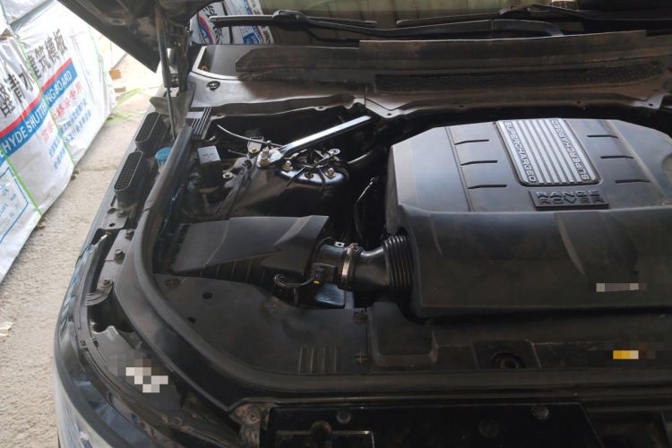 Used Land Rover Range 2014 3.0 SC V6 Vogue SE Engine Bay Right