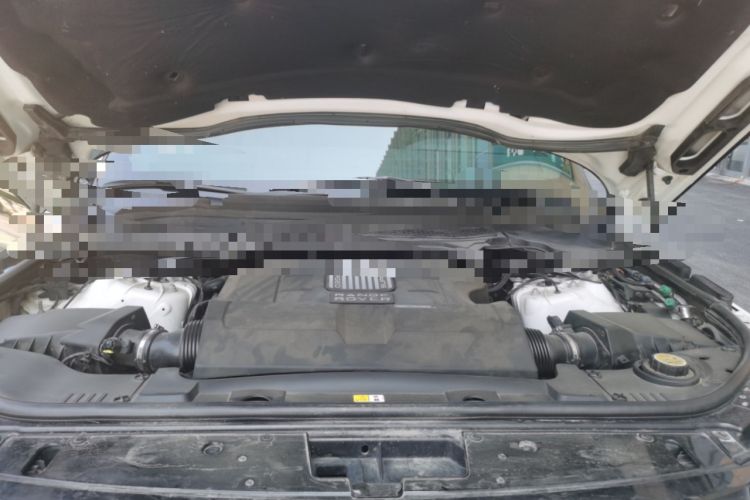 Used Land Rover Range  Engine Bay