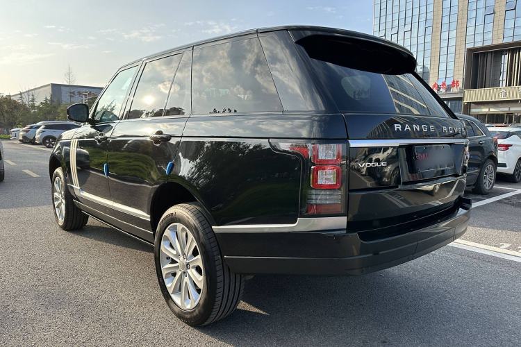 Used Land Rover Range 2014 Revised 3.0 SC V6 Vogue Exterior 3