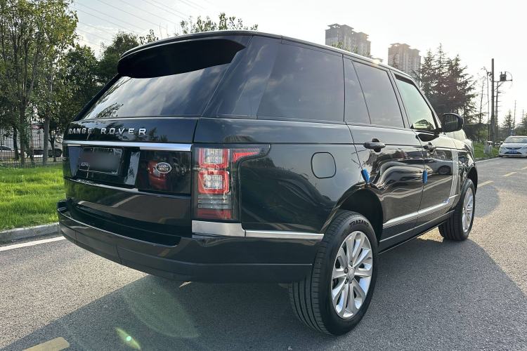Used Land Rover Range 2014 Revised 3.0 SC V6 Vogue Exterior 5