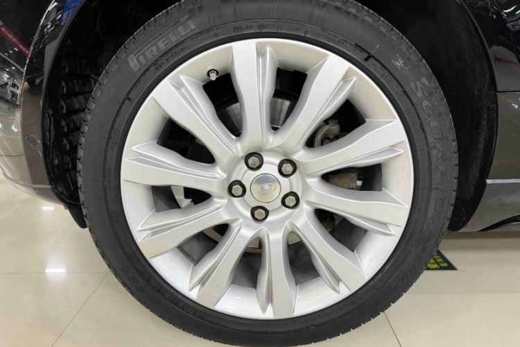 Used Land Rover Range 2014 3.0 SC V6 Vogue SE Long-Wheelbase Edition Exterior 7