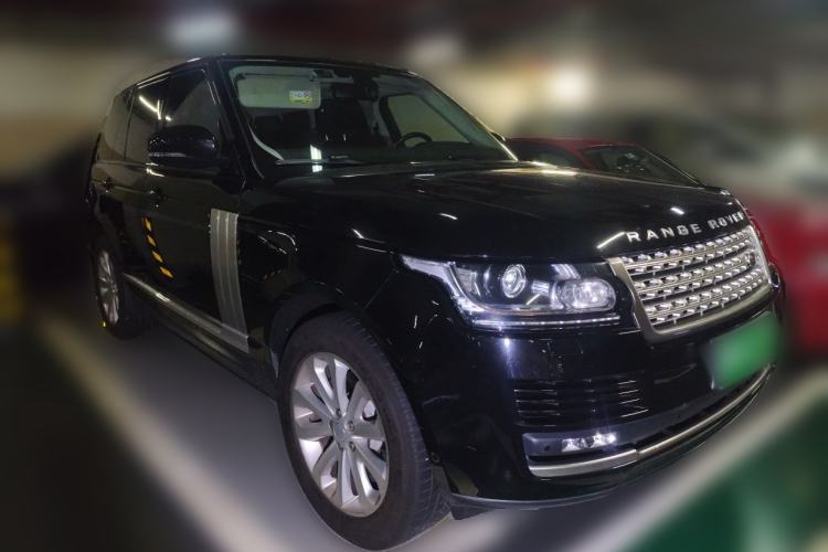 Used Land Rover Range 2014 Revised 3.0 SC V6 Vogue Front Right 45 Deg