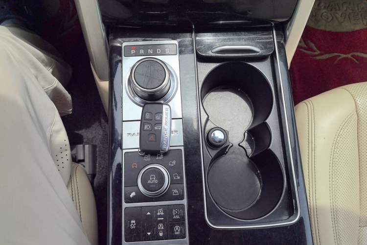 Used Land Rover Range  Gear Lever