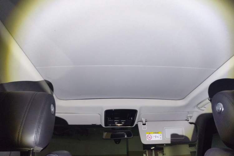 Used Land Rover Range 2014 Revised 3.0 SC V6 Vogue Headliner