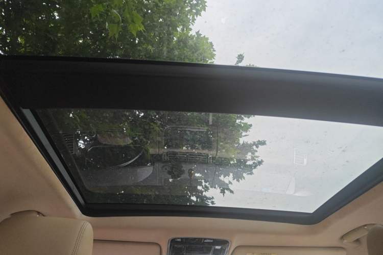 Used Land Rover Range  Headliner