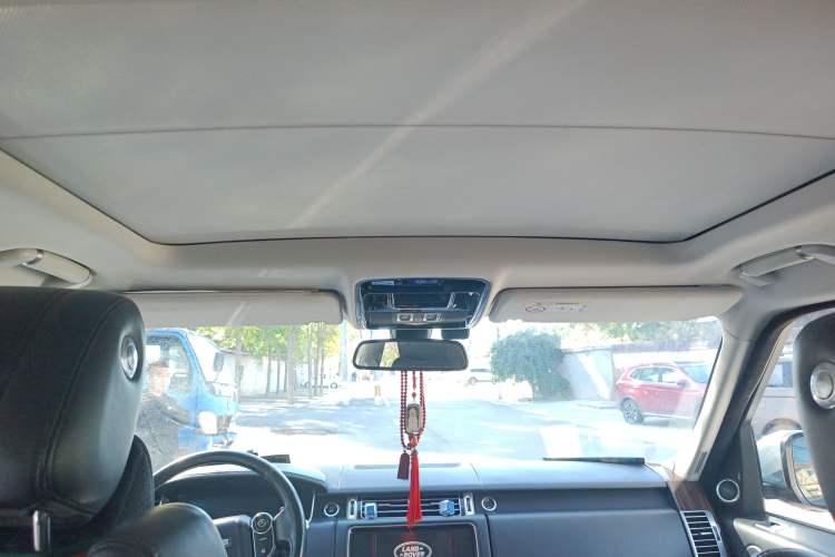 Used Land Rover Range 2014 Revised 3.0 SC V6 Vogue Headliner
