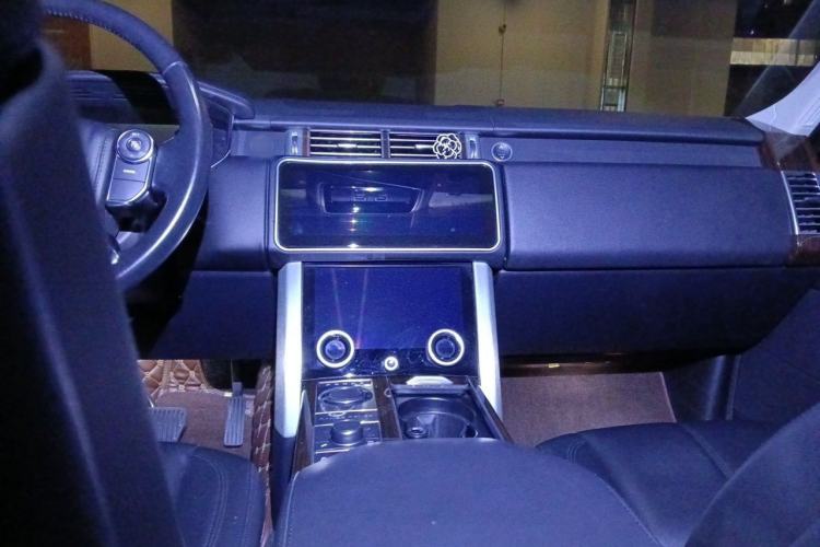 Used Land Rover Range 2014 3.0 TDV6 Vogue Interior 2