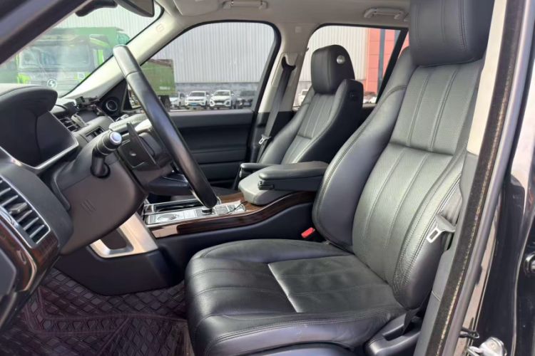 Used Land Rover Range 2014 3.0 SC V6 Vogue Interior 3