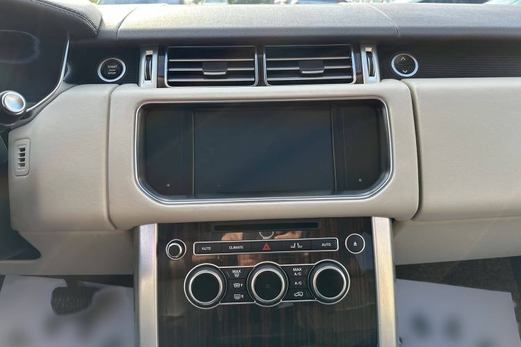 Used Land Rover Range 2014 Revised 3.0 SC V6 Vogue Interior 4