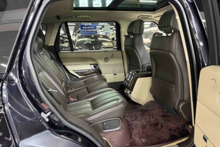 Used Land Rover Range 2014 3.0 SC V6 Vogue SE Long-Wheelbase Edition Interior 7