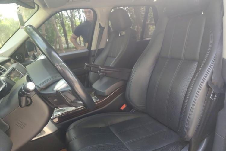Used Land Rover Range 2014 3.0 SC V6 Vogue Left Front Seat