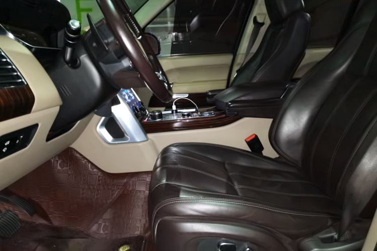 Used Land Rover Range 2014 3.0 SC V6 Vogue Left Front Seat