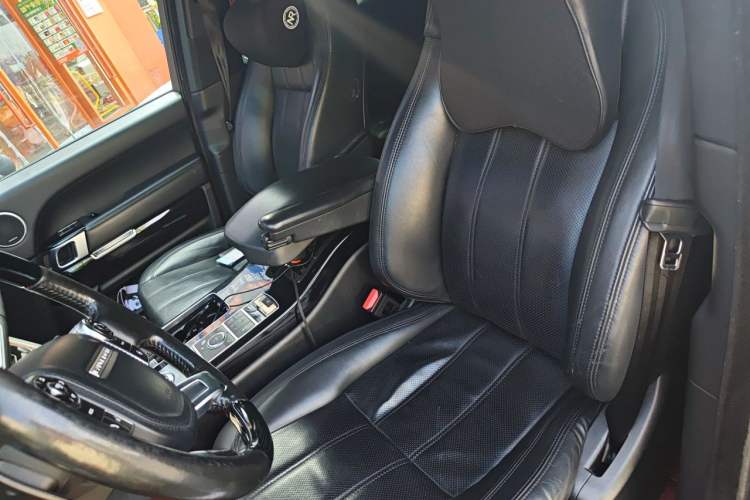Used Land Rover Range 2014 3.0 TDV6 Vogue Left Front Seat