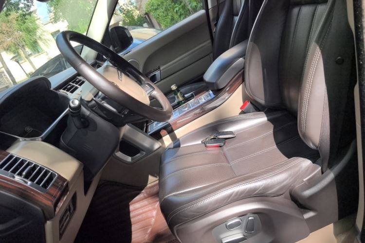 Used Land Rover Range 2014 Revised 3.0 SC V6 Vogue Left Front Seat