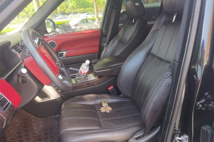 Used Land Rover Range 2014 Revised 3.0 SC V6 Vogue Left Front Seat