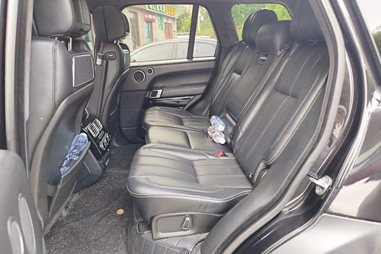 Used Land Rover Range 2014 3.0 SC V6 Vogue SE Left Rear Seat