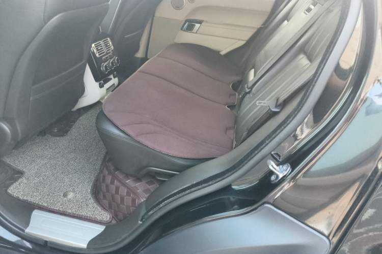 Used Land Rover Range 2014 3.0 SC V6 Vogue Left Rear Seat
