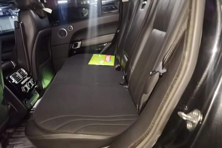 Used Land Rover Range 2014 Revised 3.0 SC V6 Vogue Left Rear Seat