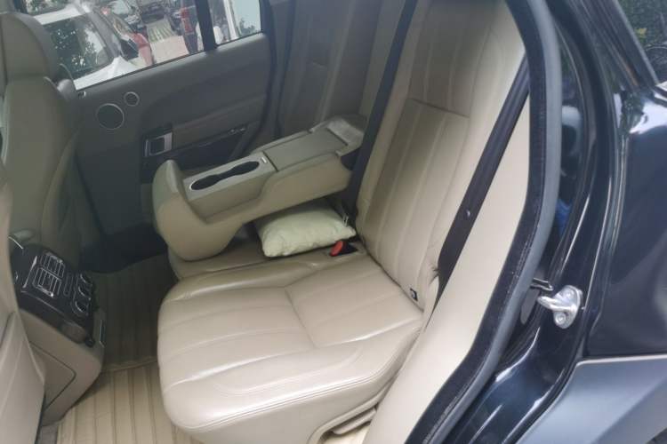 Used Land Rover Range 2014 Revised 3.0 SC V6 Vogue Left Rear Seat