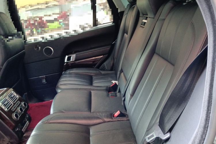 Used Land Rover Range 2014 3.0 SC V6 Vogue SE Long-Wheelbase Edition Left Rear Seat