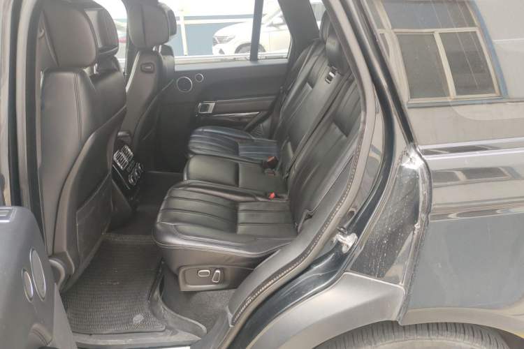 Used Land Rover Range 2014 3.0 TDV6 Vogue SE Left Rear Seat