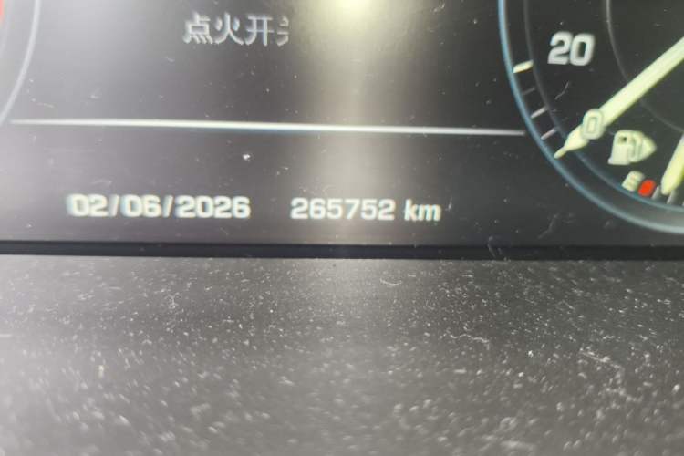 Used Land Rover Range 2014 3.0 TDV6 Vogue Odometer Close Up