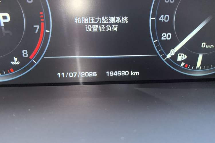 Used Land Rover Range 2014 Revised 3.0 SC V6 Vogue Odometer Close Up