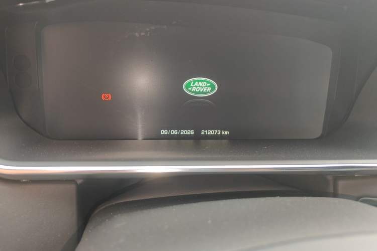 Used Land Rover Range 2014 Revised 3.0 SC V6 Vogue Odometer Close Up