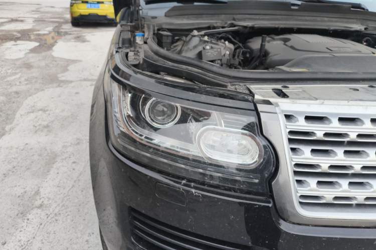 Used Land Rover Range 2014 3.0 TDV6 Vogue Right Front Headlight