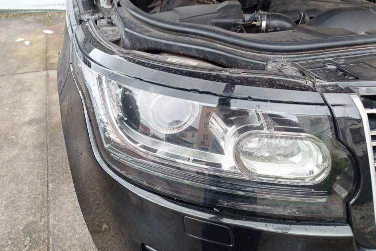 Used Land Rover Range 2014 3.0 TDV6 Vogue Right Front Headlight