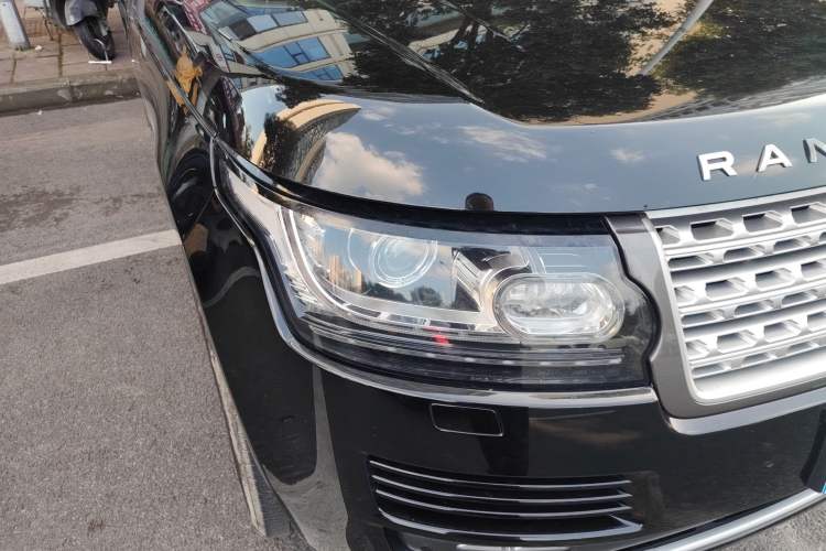 Used Land Rover Range 2014 Revised 3.0 SC V6 Vogue Right Front Headlight