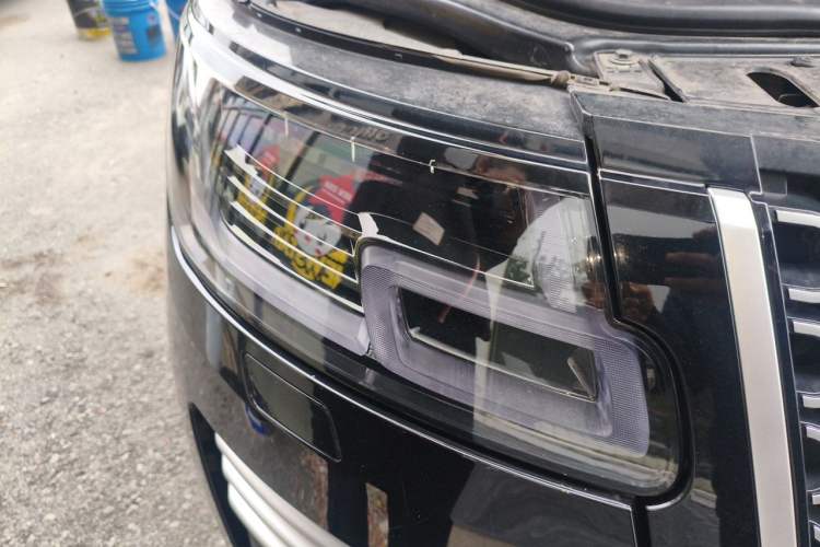Used Land Rover Range 2014 3.0 SC V6 Vogue SE Long-Wheelbase Edition Right Front Headlight