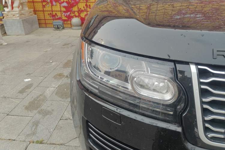 Used Land Rover Range 2014 Revised 3.0 SC V6 Vogue Right Front Headlight