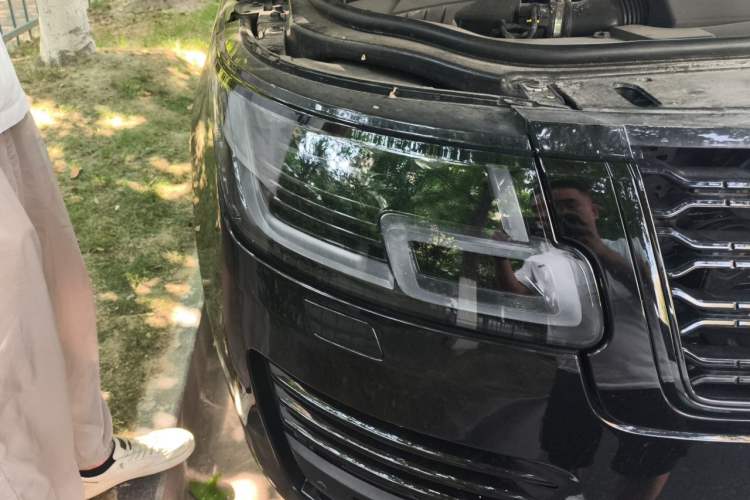 Used Land Rover Range 2014 Revised 3.0 SC V6 Vogue Right Front Headlight