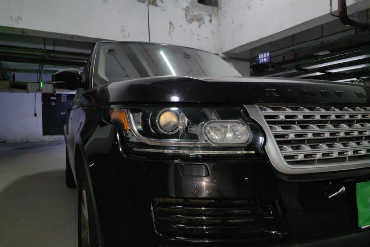 Used Land Rover Range 2014 3.0 SC V6 Vogue Right Front Headlight