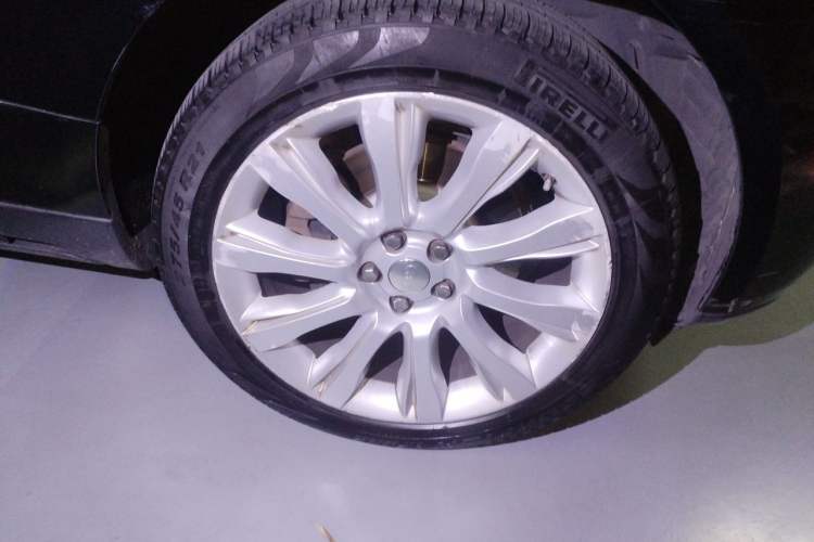 Used Land Rover Range 2014 3.0 SC V6 Vogue SE Long-Wheelbase Edition Right Front Wheel Hub
