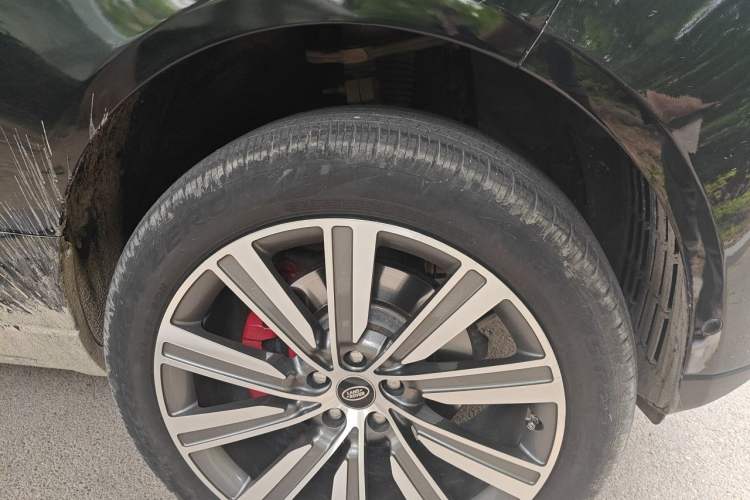 Used Land Rover Range 2014 3.0 SC V6 Vogue Right Front Wheel Hub