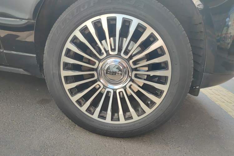 Used Land Rover Range 2014 Revised 3.0 SC V6 Vogue Right Front Wheel Hub