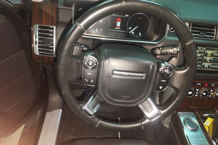 Used Land Rover Range 2014 Revised 3.0 SC V6 Vogue Steering Wheel