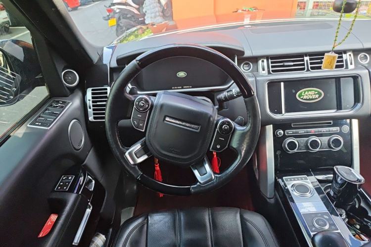 Used Land Rover Range 2014 3.0 TDV6 Vogue Steering Wheel