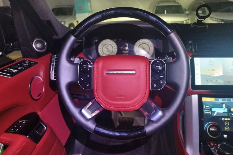 Used Land Rover Range 2014 3.0 SC V6 Vogue Steering Wheel